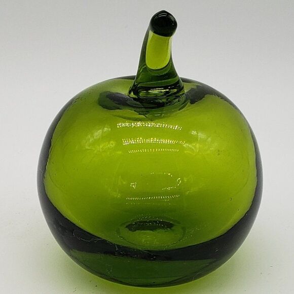 Vintage Viking Glass Solid Green Apple and Stem Blown Art Glass Paperweight - Picture 9 of 14